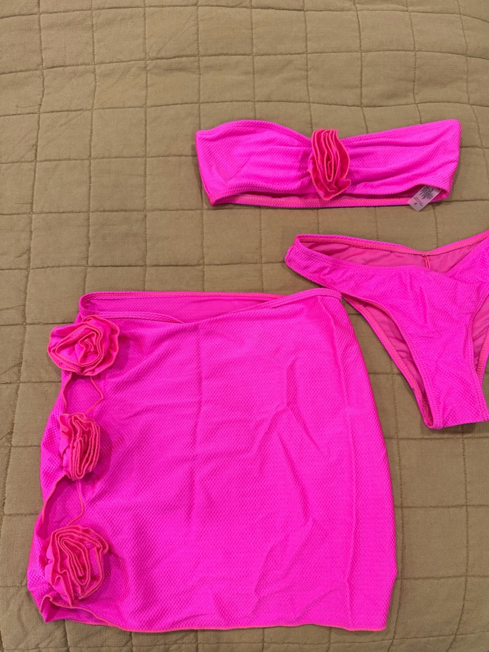 Bikini Set - Picture 3 of 3
